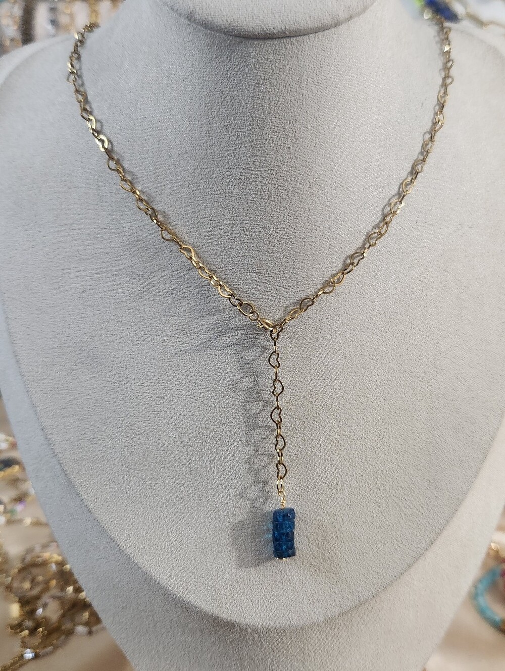 London Blue Topaz Heart Link Lariat